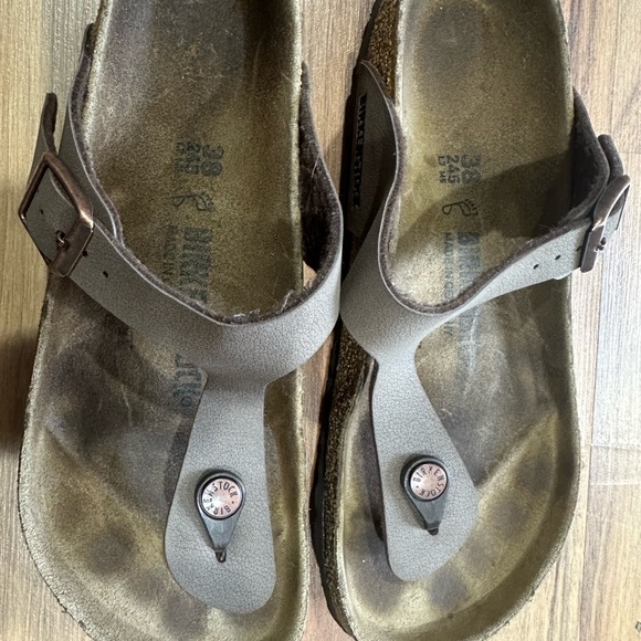 Birkenstock Women's Brown Sandals - Picture 2 of 6